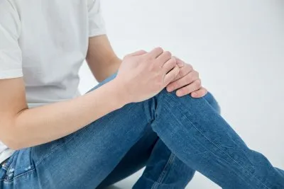 炎症で悩む女性