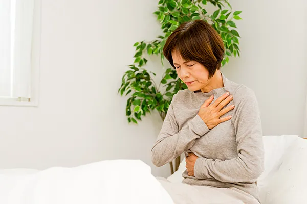 動悸がある女性